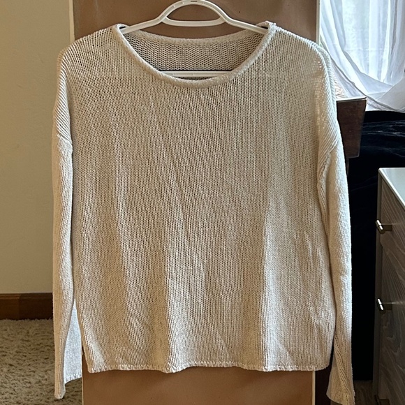 BRANDY MELVILLE Crew Neck  Cream Light Knit Long Sleeve Sweater OS - Picture 1 of 3